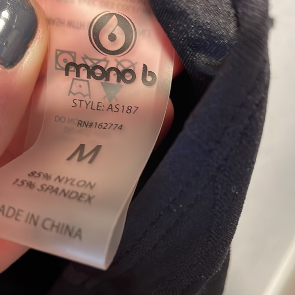 Mono B Low cut halter womens one piece bathing suit black textured Sz Medium☀️ - Picture 5 of 5